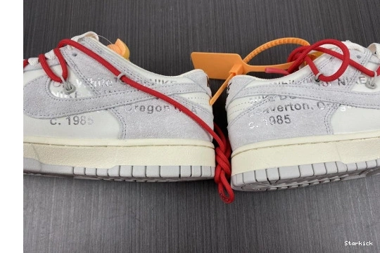 O-W Lot DJ0950-103 Dunk Low Nike 40 1010